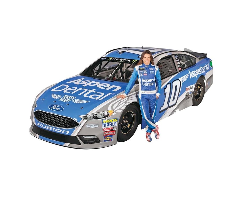 Revell Germany 1/24 #10 Danica Patrick Aspen Dental Ford Fusion