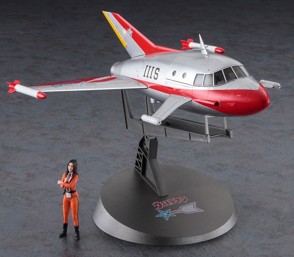 フジアキコ隊員がジェットビートルとのセットでフィギュア化