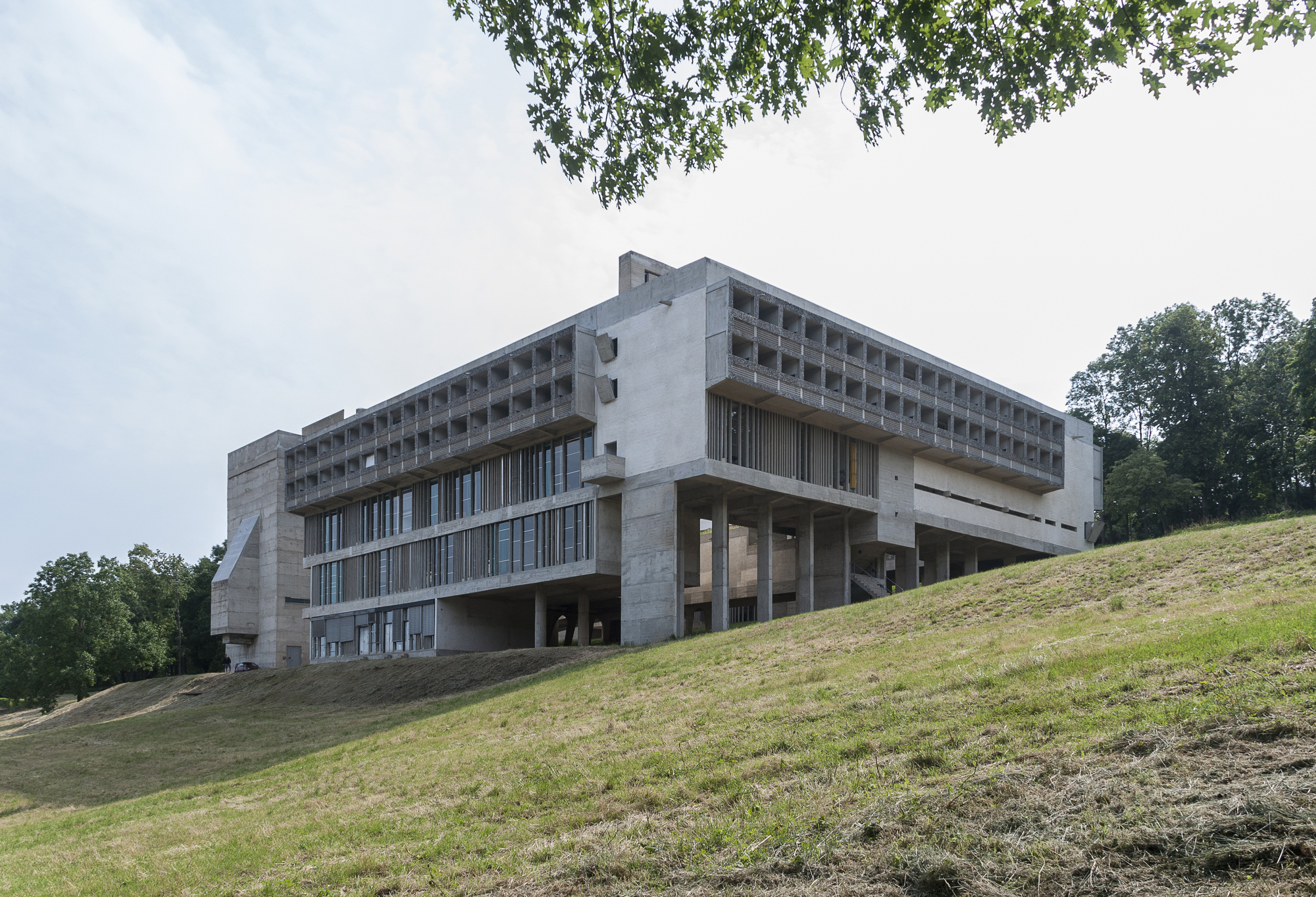 AD Classics: Convent of La Tourette / Le Corbuiser | ArchDaily