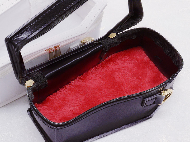 ねんどろいどどーる おでかけポーチ ねお casket ホワイト/ブラック