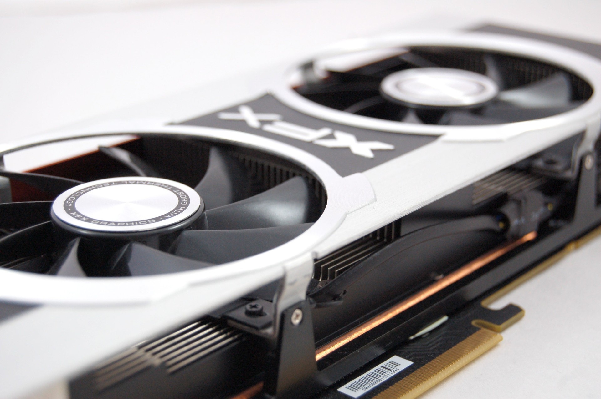 Radeon HD 7950 review | Digital Foundry