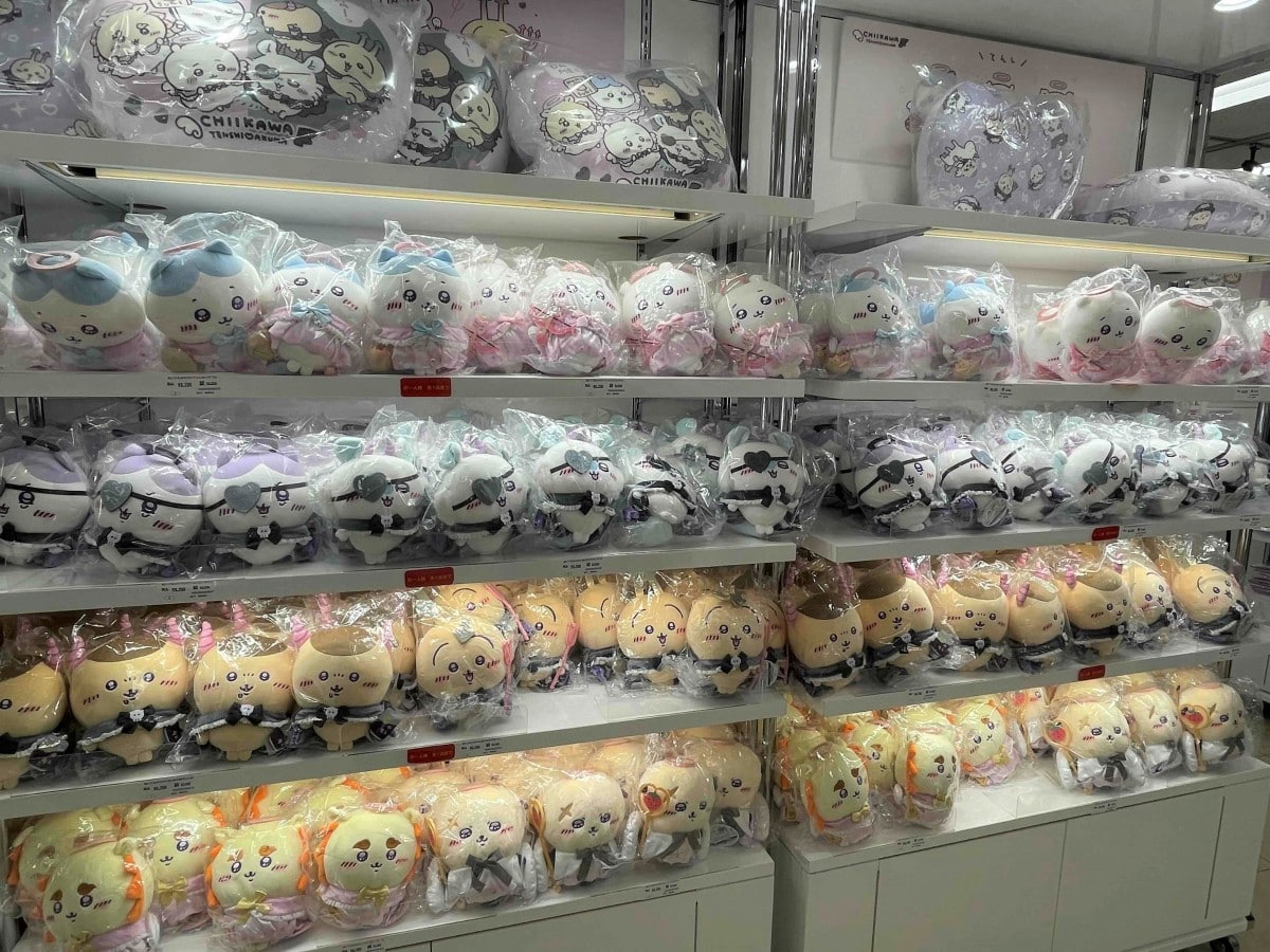 大丸福岡天神店で漫画「ちいかわ」の期間限定ショップ グッズ300点販売