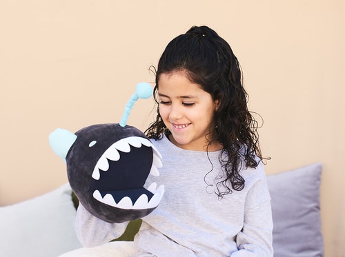 Light-Up Anglerfish Puppet | KiwiCo