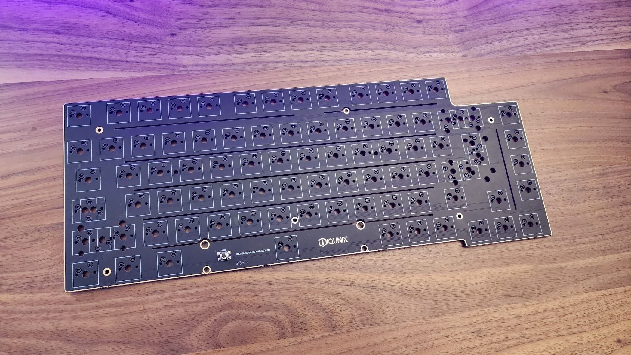 IQUNIX Super ZONEX 75 Keyboard Kit Review | MMORPG.com