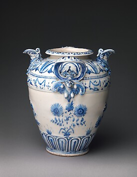 Medici Porcelain Manufactory - Ewer (Brocca) - Italian, Florence