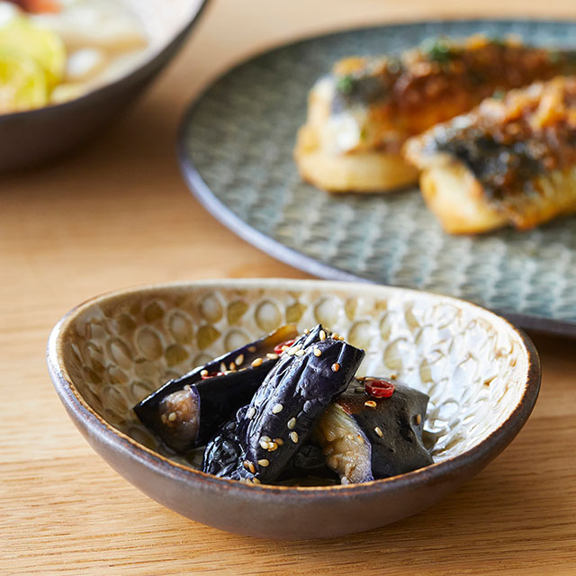 WEB限定】明山窯 日と月 深皿 豆｜食卓の道具｜中川政七商店 公式サイト