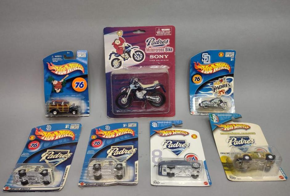 7 Collectible San Diego Padres Hot Wheels Die | Proxibid