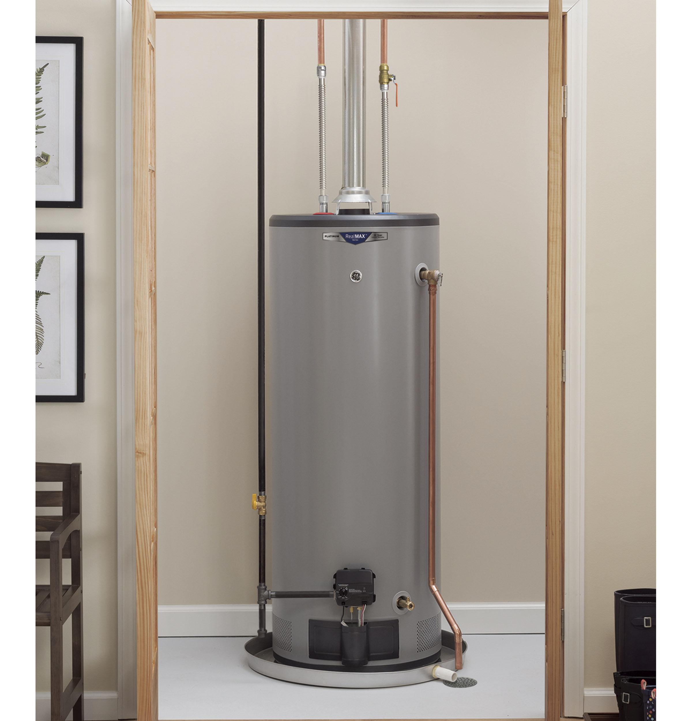 GE APPLIANCES GE RealMAX Choice 40-Gallon Tall Natural Gas