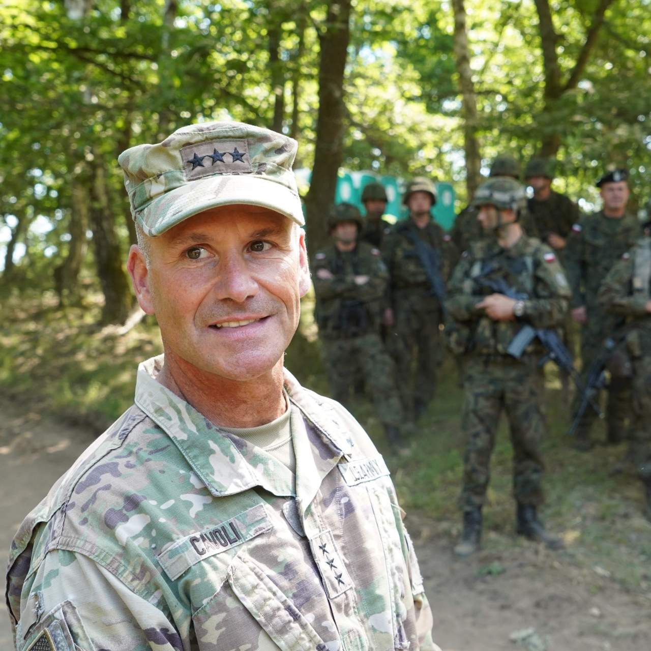 米欧州軍の司令官交代へ 欧州のNATO軍作戦を管轄 - WSJ