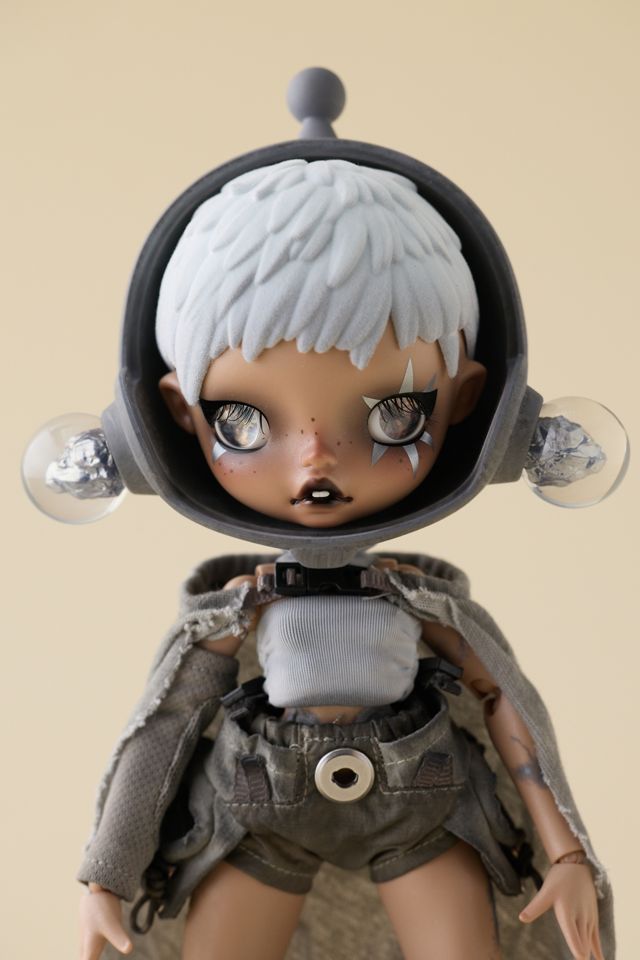 POP MART SKULLPANDA X Hamcus 1/6 Action Figure | Urban Outfitters
