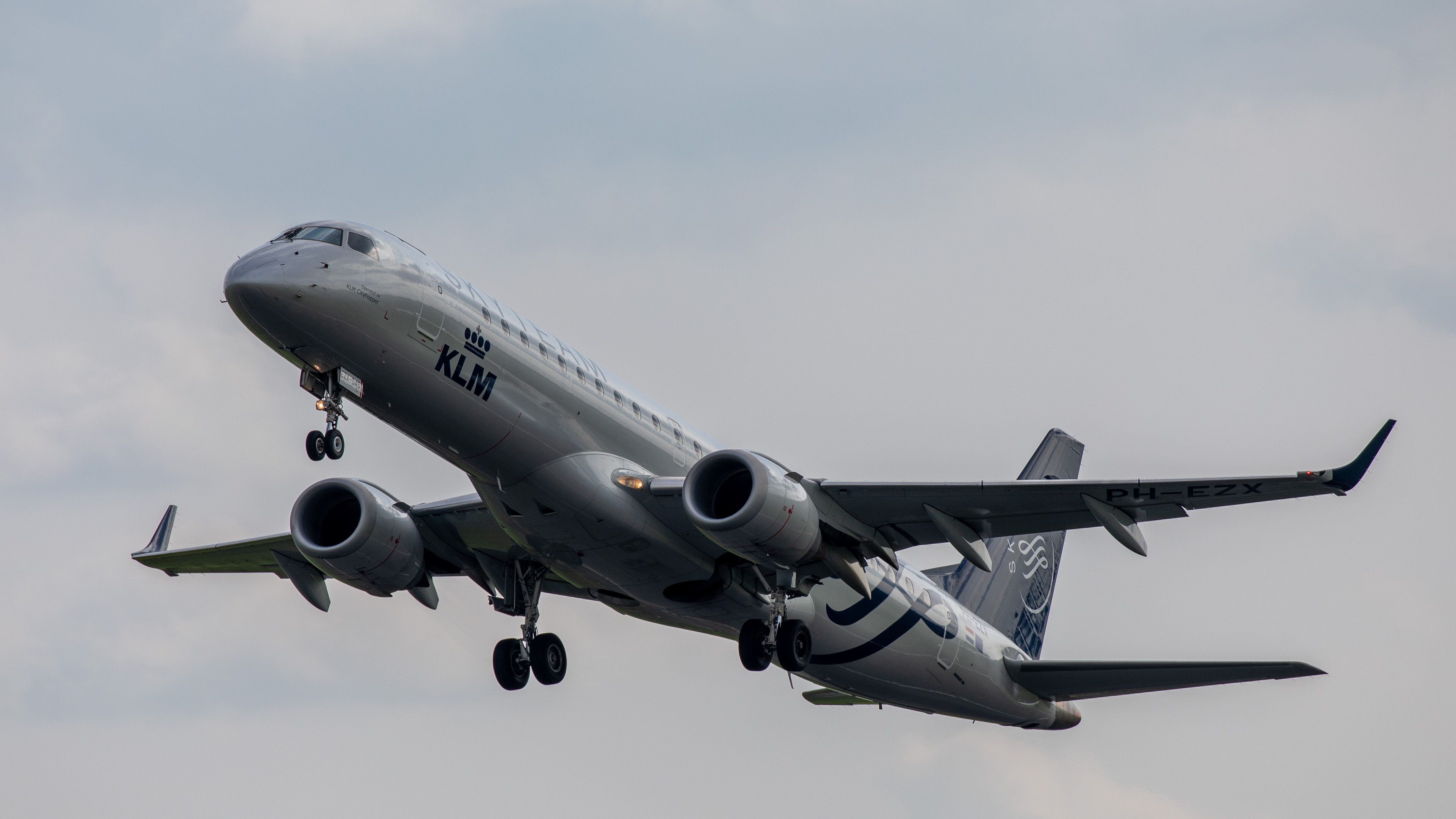 PH-EZX - SkyTeam Virtual