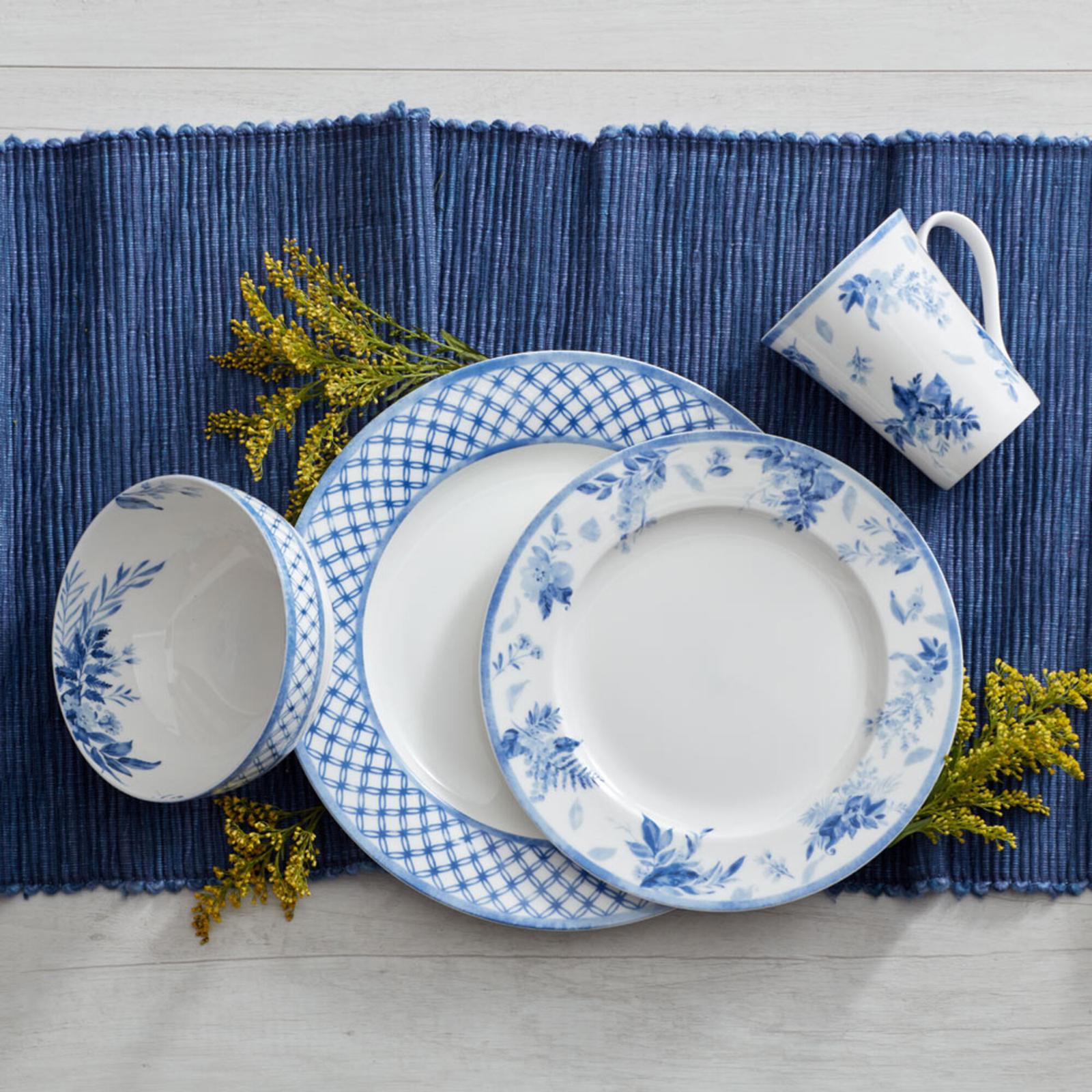 Mikasa, Kiley 16-Piece Dinnerware Set, Service for 4 | Zola