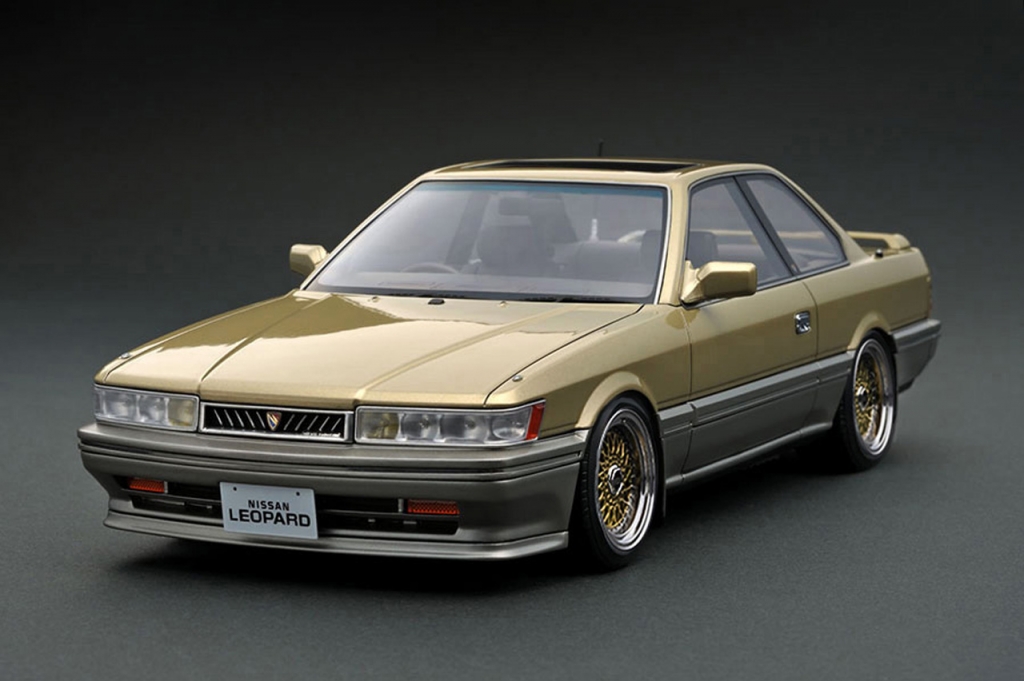 1/18 スケール「レパード 3.0 Ultima (F31)」にカラーバリエーション