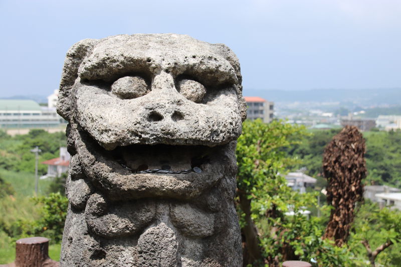 沖縄最古のシーサー！「富盛の石彫大獅子」が伝える歴史とは!? | 沖縄