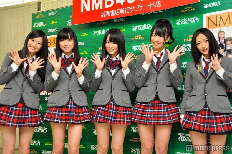 NMB48、ミニスカで初の公式ブックをアピール セクシーな一面も開花