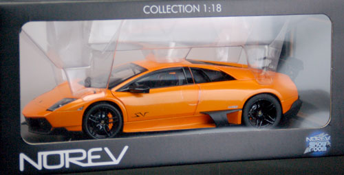 1/18 ランボルギーニ ムルシエラゴ LP670-4 スーパーヴェローチェ(2009