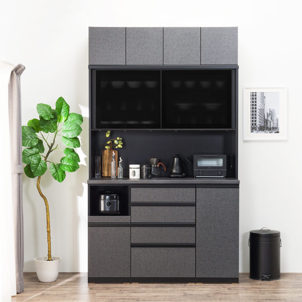 &Comfy Room 最強のベーシックカラーで、キッチンを使い勝手良くセミ