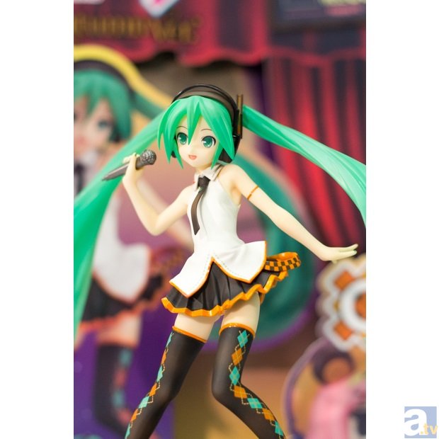 ファミマ×初音ミクのコラボキャンペーン商品フォトレポート