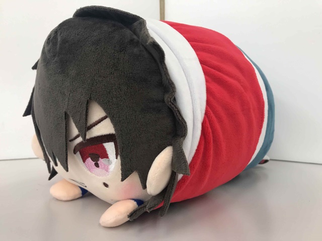 ヒプマイ』ビックサイズの「もちころりん」クッション登場