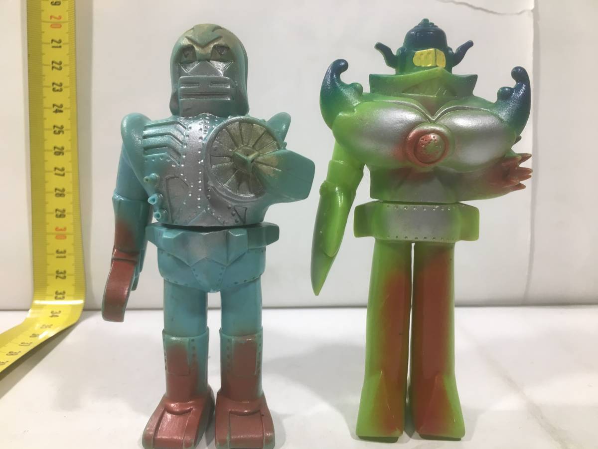 当時物 2体まとめて ブルマァク マッハバロン 敵 ロボット ソフビ人形
