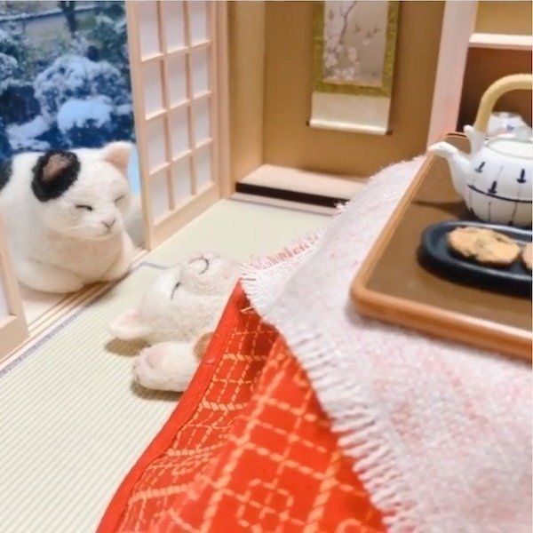 話題の羊毛フェルトにゃんこ。今にも動き出しそうな猫たちにキュン