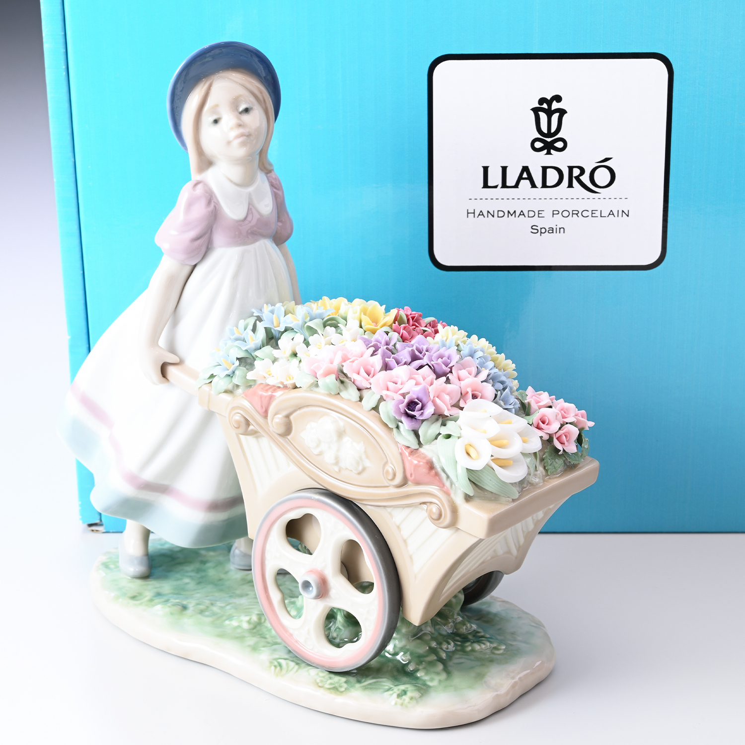 LLADRO リヤドロ 読書する貴婦人 05000 インテリア 中古 Y10673953