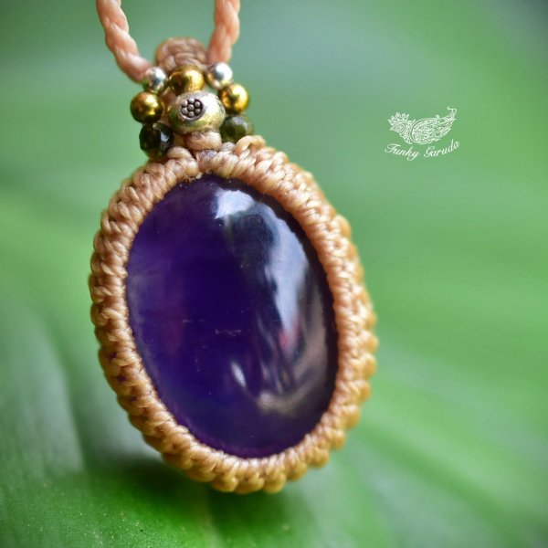 天然石】【ハンドメイド】紫色の魔法☆アメジスト マクラメペンダント