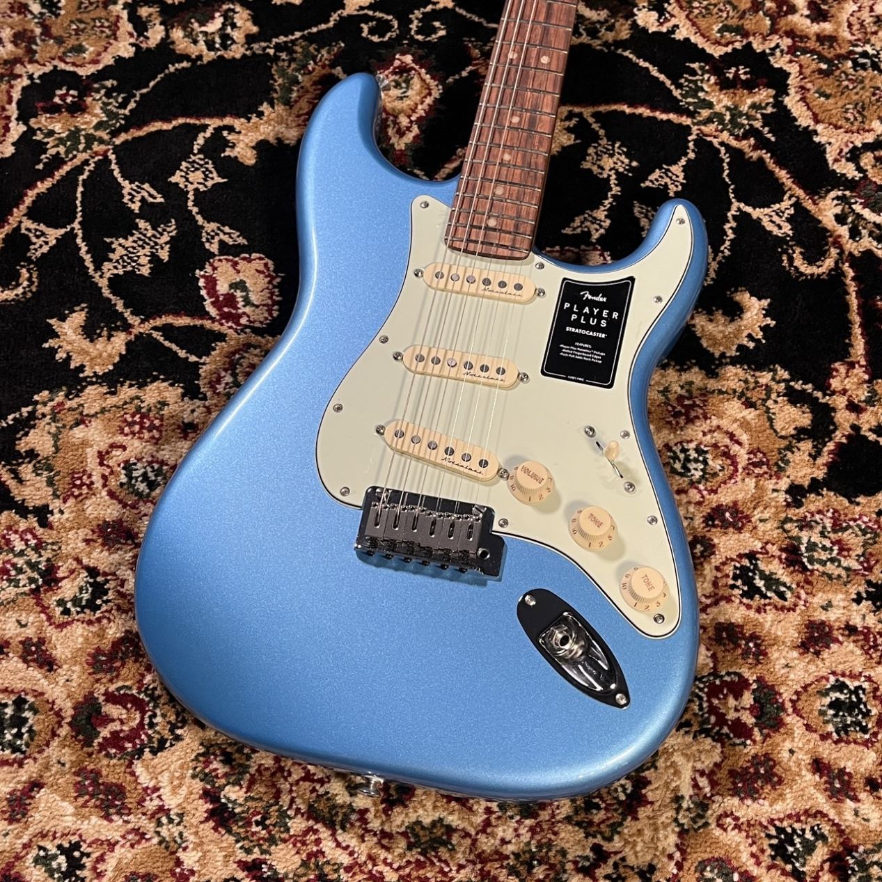 Fender 【現物画像】Player Plus Stratocaster Pau Ferro Fingerboard