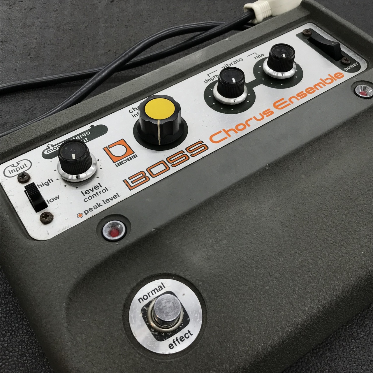 BOSS CE-1 Chorus Ensemble（ビンテージ）【楽器検索デジマート】