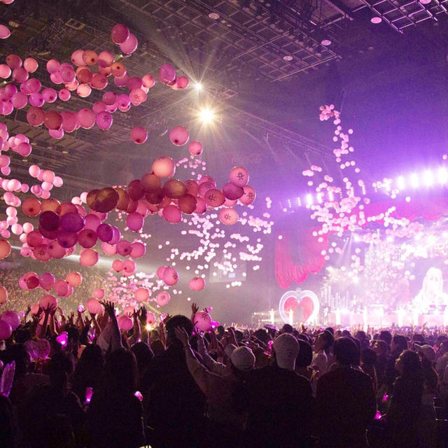 浜崎あゆみ ayu 風船 20周年 4/8の通販 by K's shop｜ラクマ