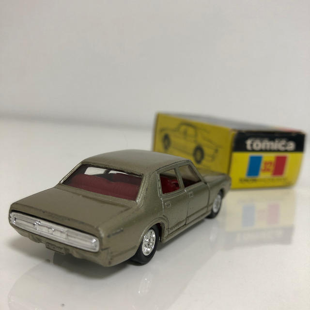 TOMMY - 黒箱 トミカ 32 トヨタニュークラウン 1/65の通販 by 片付け