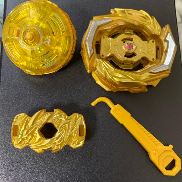 海外 ベイブレード バースト インペリアルドラゴン.Ig' ゴールドターボ