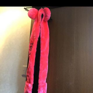 Disney - 【新品未使用、蛍光ピンク】ディズニー マフラー付きファン