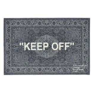 Off-White（ラグ）のフリマアイテム一覧