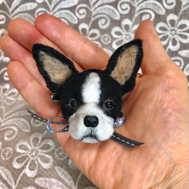 羊毛フェルト ボストンテリア ブローチ 犬の通販 by カトレアウニ's