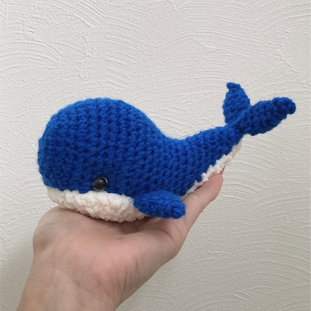 ハンドメイド 手乗りクジラさん あみぐるみの通販 by sadness｜ラクマ