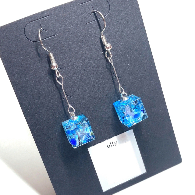 ハンドメイド 琉球ガラス 青 ブルー 四角 スクエア レジン ピアス