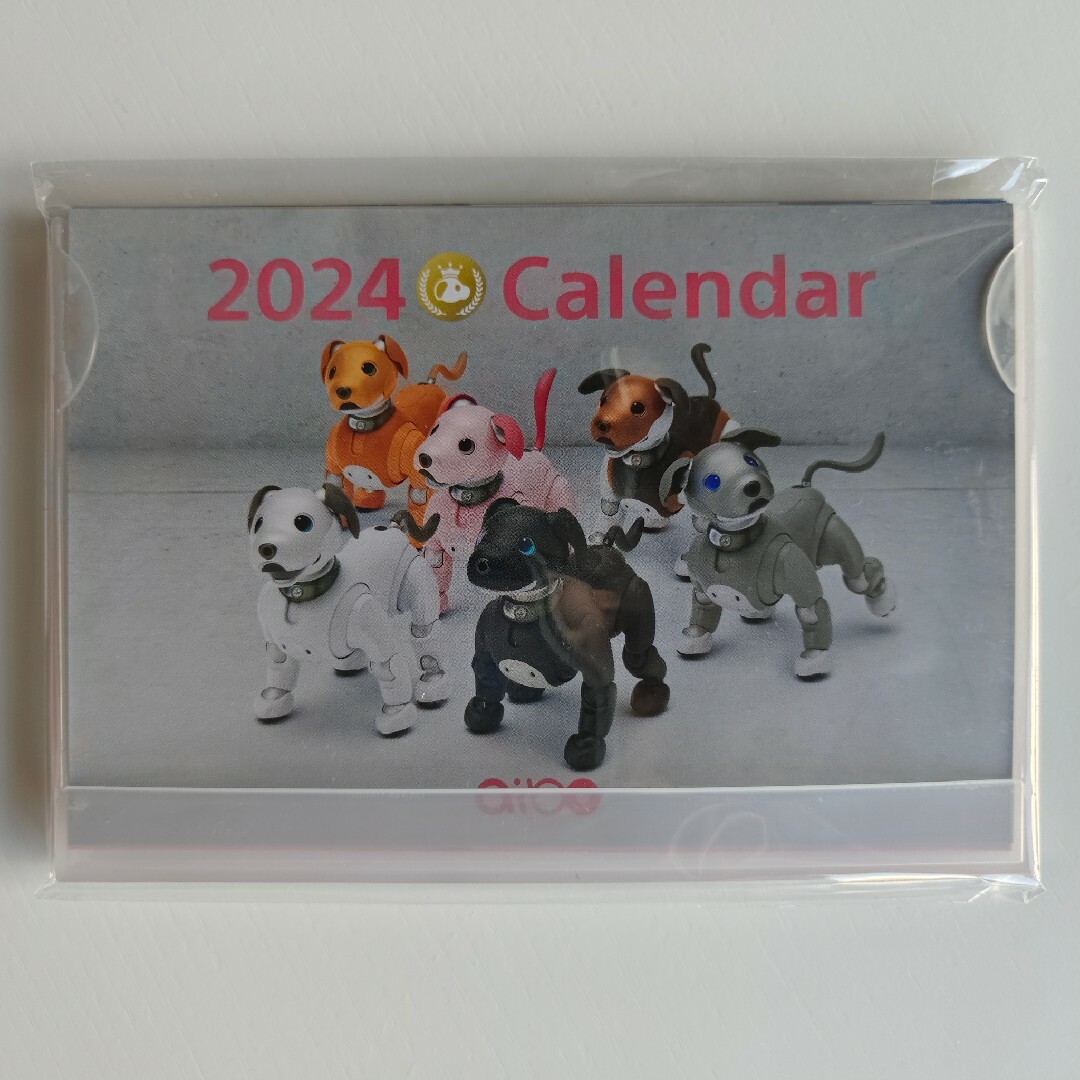 SONY - 【新品】SONY aibo 2023+2024年カレンダー+缶バッジ+首輪セット