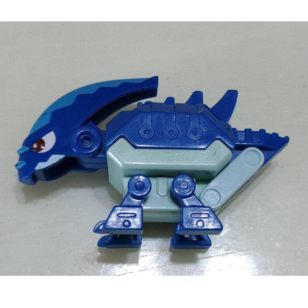 恐竜玩具 変形ロボット 恐竜のおもちゃ かわいい恐竜の通販 by おと