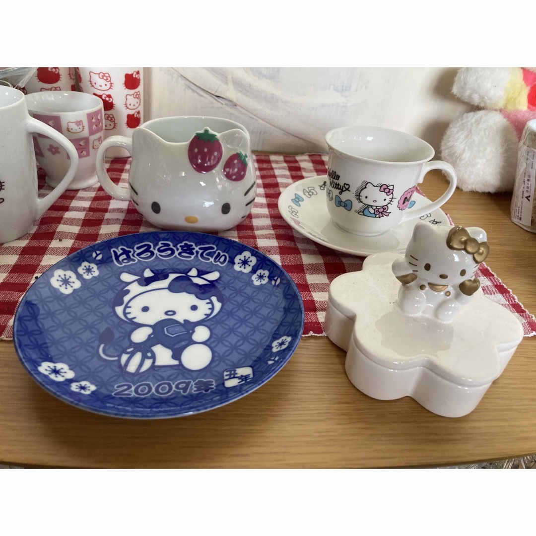 昭和レトロ サンリオハローキティ 非売品 未使用 多数 ぬいぐるみ 食器
