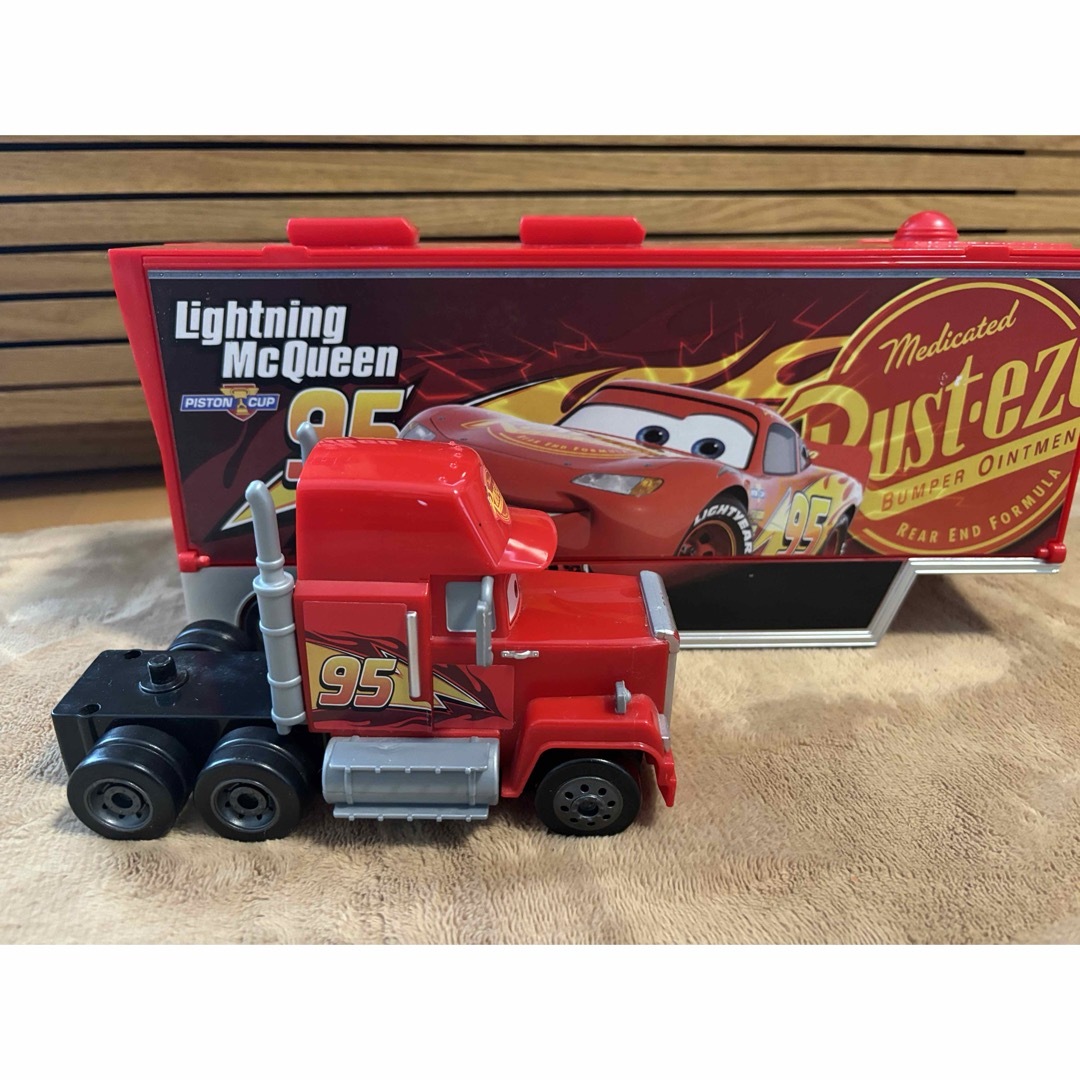 カーズ・トミカシリーズ - トミカ カーズ マック トレーラー 24台収納