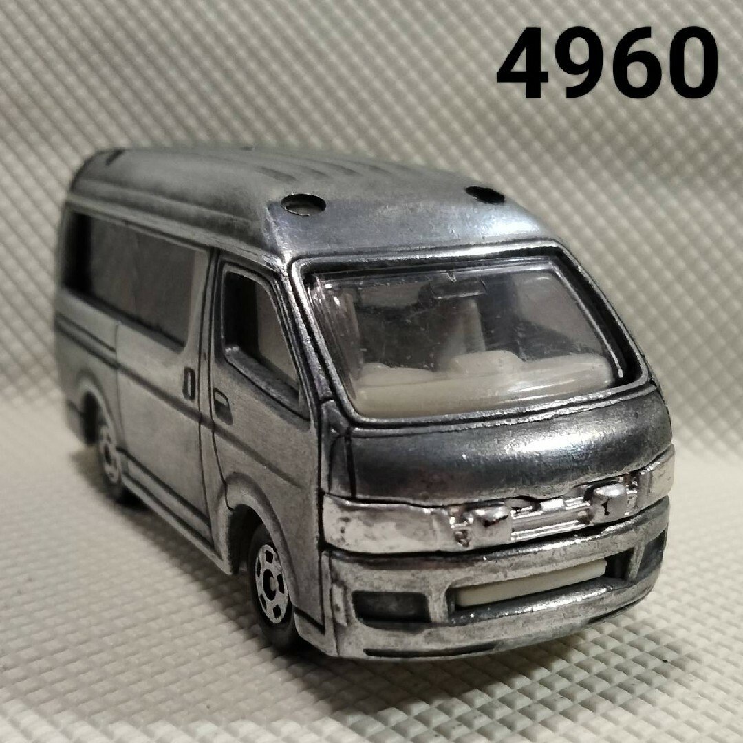 4960 カスタム用等分解トミカ 2006年 トヨタハイエース ハイルーフの