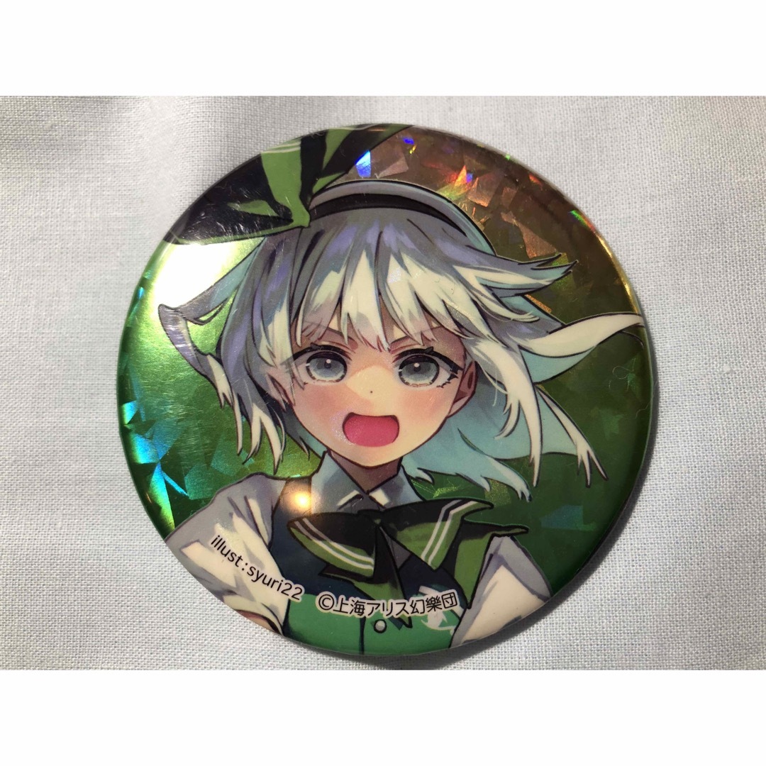 DAISO - 東方プロジェクト 魂魄妖夢 BIGホログラム缶バッジ ダイソーの