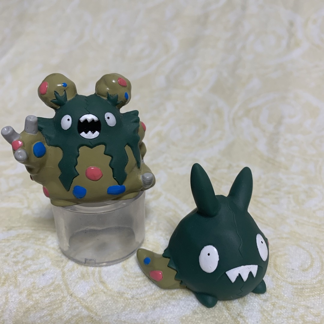 ポケモン フィギュア キッズ 指人形 ダストダス ヤブクロンの通販 by