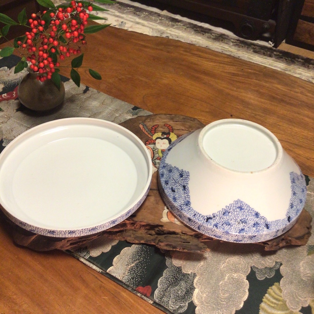 A895 古伊万里 染付 微塵唐草 蓋物の通販 by arajin's shop｜ラクマ
