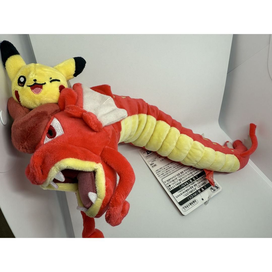 ポケモン - ポケセン 広島 ぬいぐるみ 赤いギャラドスとピカチュウ