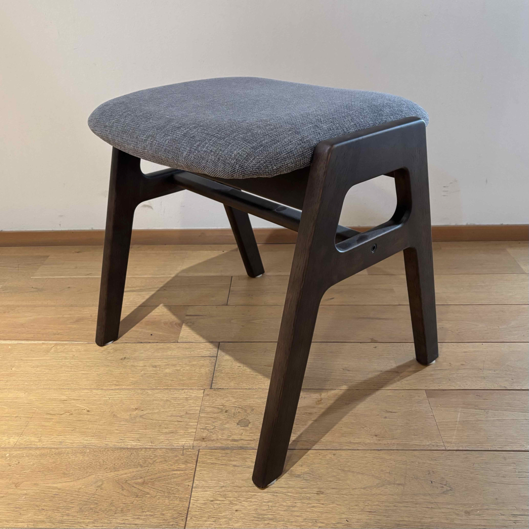 カリモク家具 - 未使用 karimoku 60 カリモク スタッキングスツール
