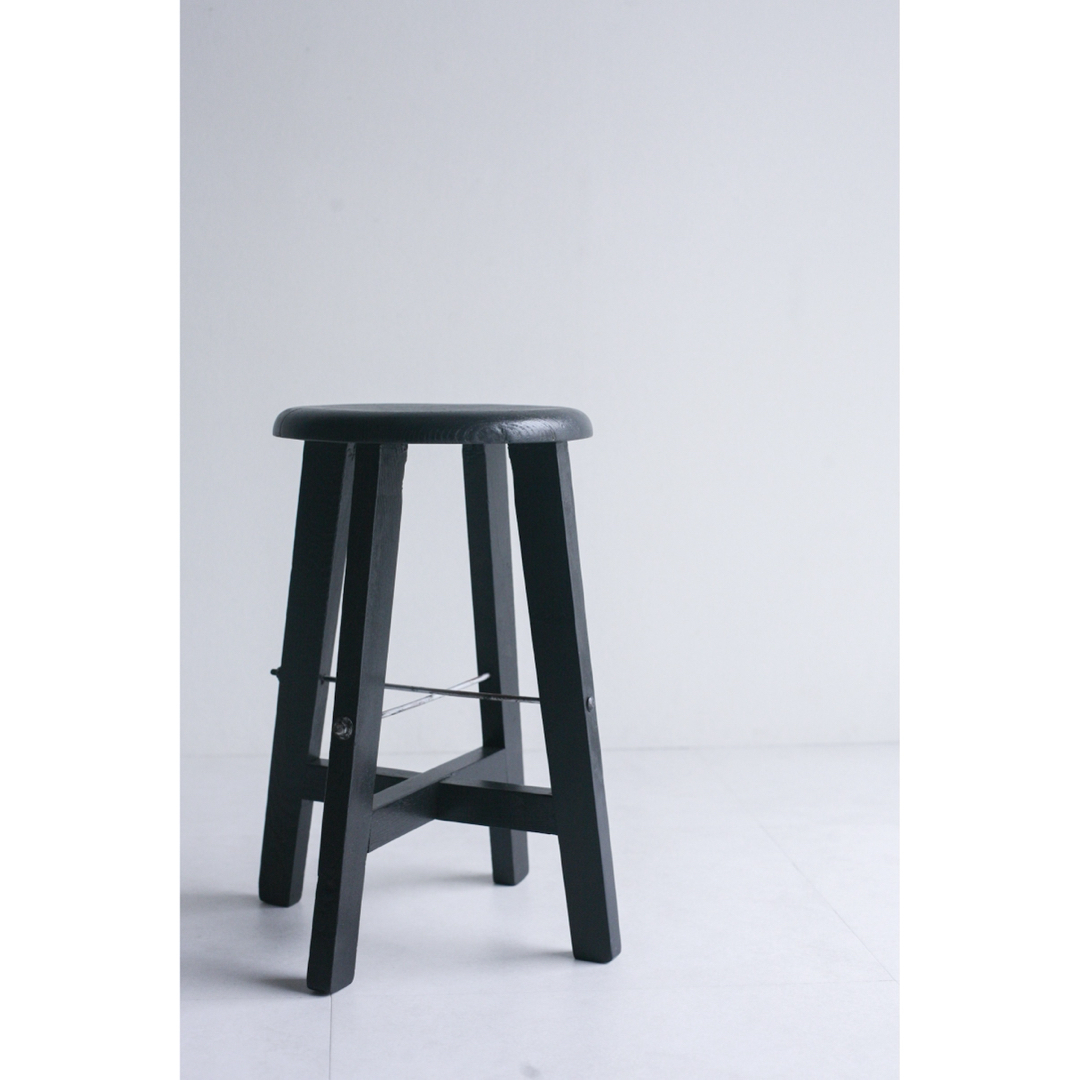 VINTAGE - 丸スツール ケヤキ材 無垢材 古家具 ダイニングチェア 丸