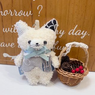 羊毛フェルト ポメラニアンのバスケットの通販 by Mu｜ラクマ