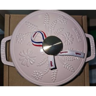 STAUB - 新品staub ストウブ スノーフレークブレイザー24cmホワイトの